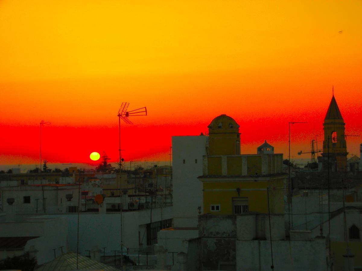 Apartamentos La Caleta De كاديز المظهر الخارجي الصورة