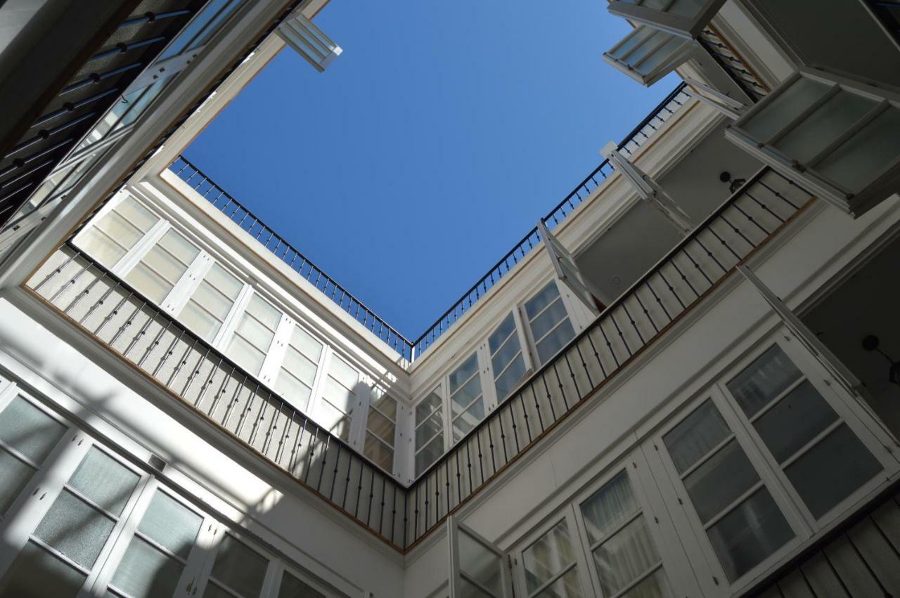 Apartamentos La Caleta De كاديز المظهر الخارجي الصورة
