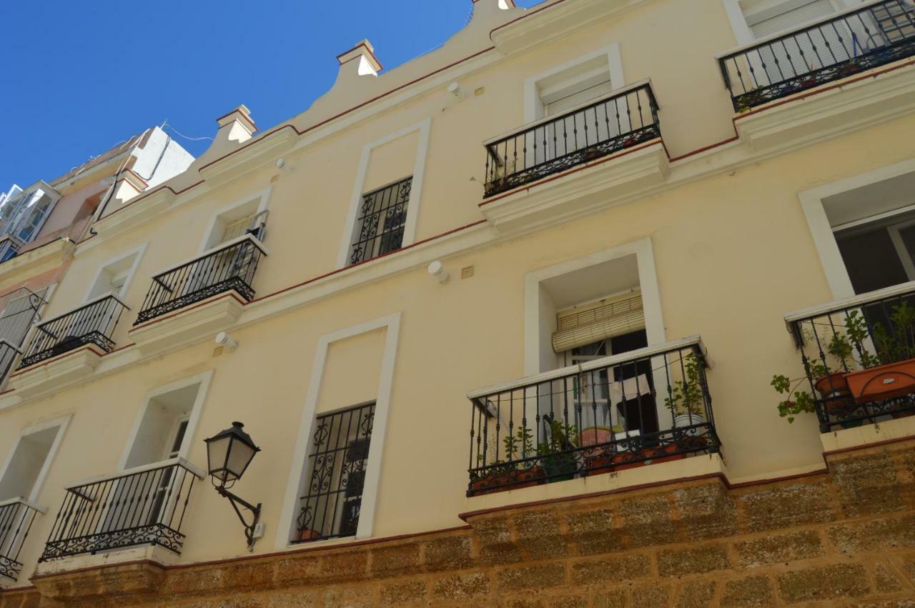 Apartamentos La Caleta De كاديز المظهر الخارجي الصورة
